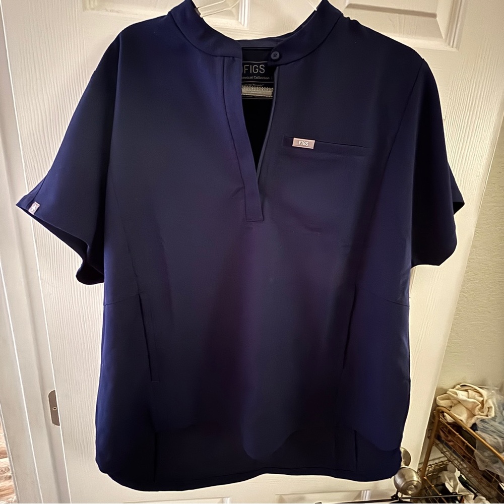 Figs Navy Zip Up Scrub Top  XL
